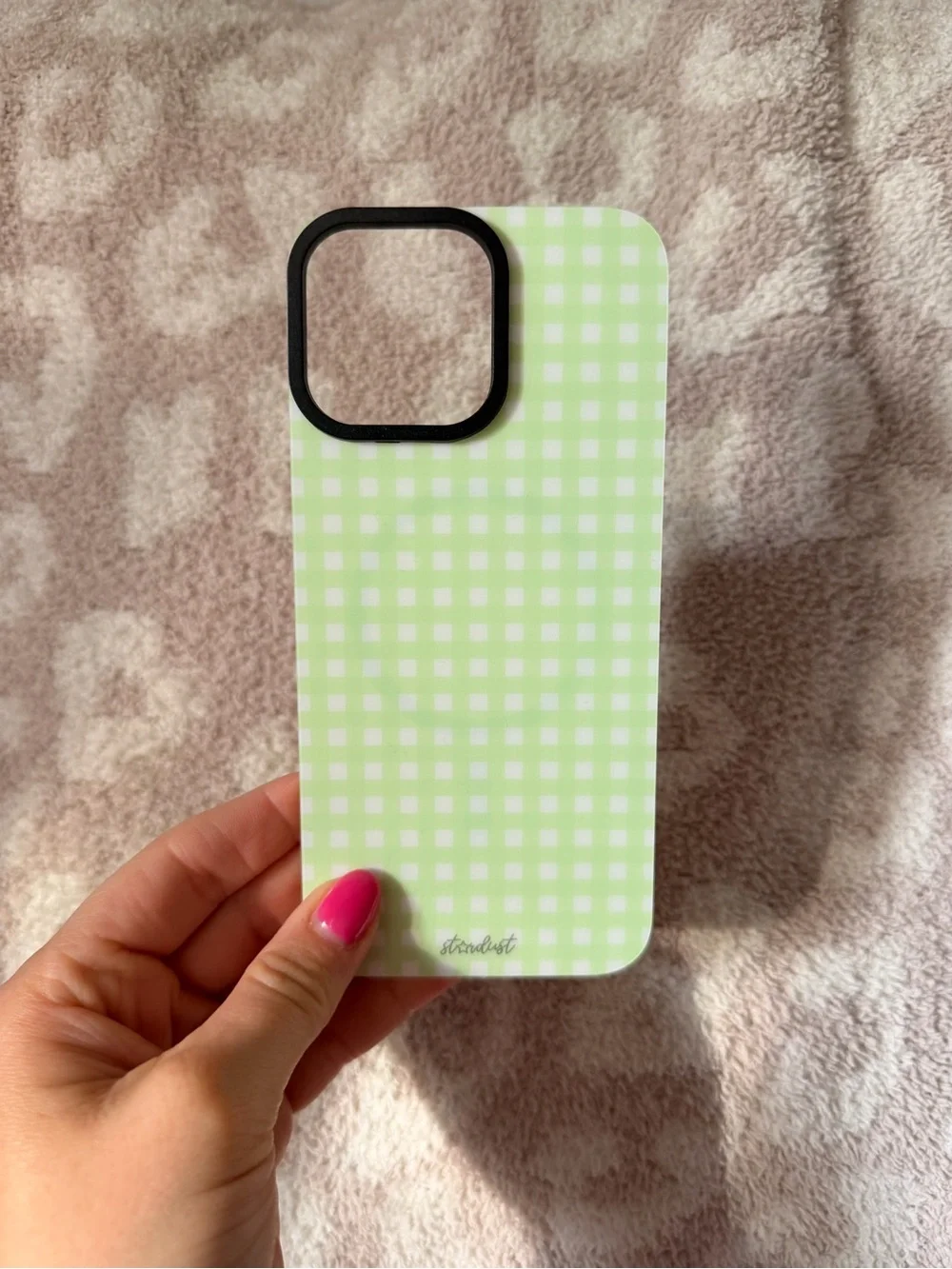 Garden Gingham iPhone 16 Pro Max Snap